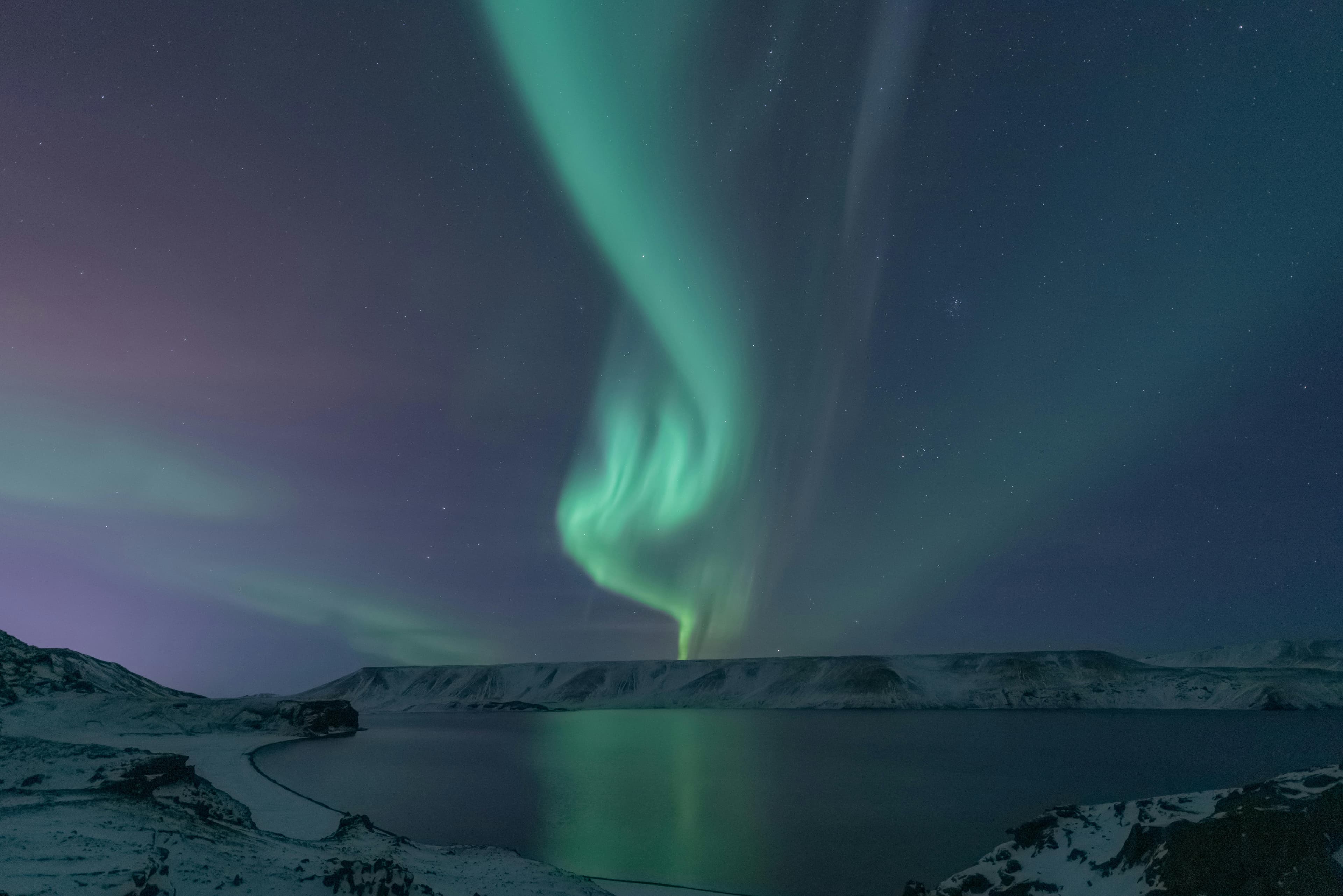 an image of the auora borealis